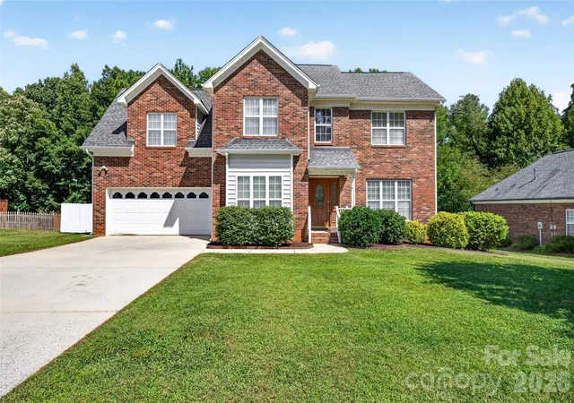 Photo 1 of Single family home for sale at 4700 Lenden Hall Ct, Gastonia, NC 28056 | MLS# 4414392 | Listing updated on 2026-10-06