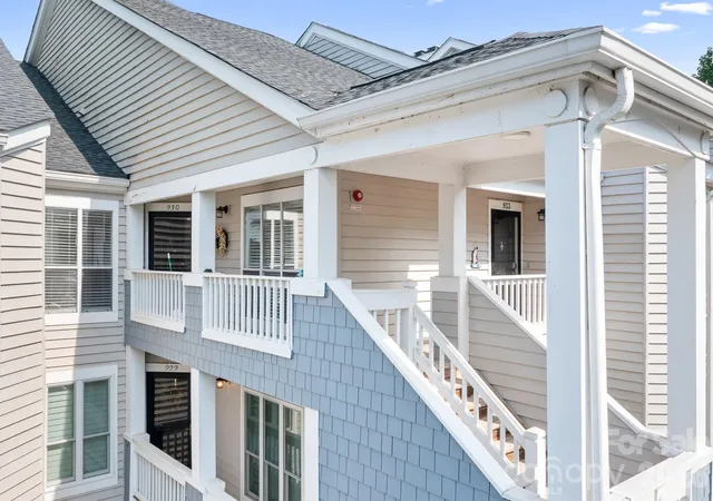 Photo 2 of Condo for sale at 930 Southwest Dr, Davidson, NC 28036 | MLS# 4414435 | Listing updated on 2026-09-13