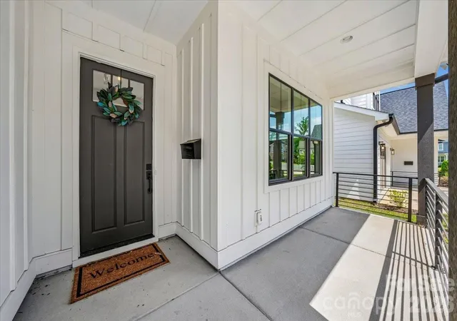 Photo 3 of Single family home for sale at 2025 South St, Charlotte, NC 28208 | MLS# 4414737 | Listing updated on 2026-09-26