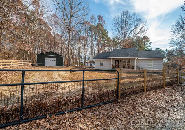 Photo 1 of Single family home for sale at 1011 Lester Trl, Iron Station, NC 28080 | MLS# 4414828 | Listing updated on 2026-09-23