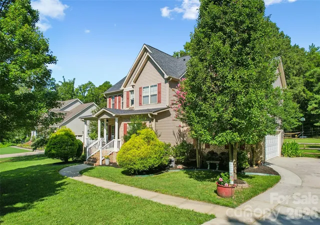 Photo 3 of Single family home for sale at 447 Shelby Ann Ln, Rock Hill, SC 29732 | MLS# 4414883 | Listing updated on 2026-09-14