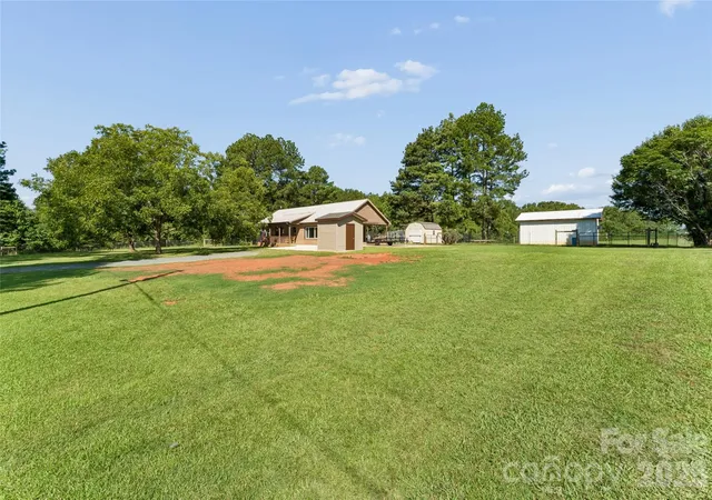 Photo 4 of Single family home for sale at 5507 State Line Rd, Marshville, NC 28103 | MLS# 4414887 | Listing updated on 2026-10-29