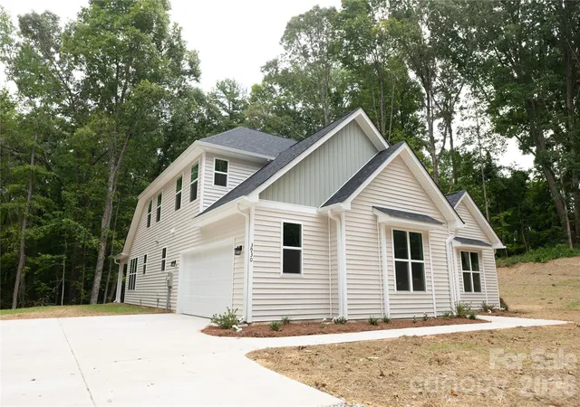Photo 2 of Sale Pending at 3930 Sunset Valley Dr, Concord, NC 28025 | MLS# 4414946 | Listing updated on 2026-09-14