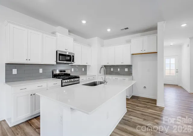 Photo 3 of Townhouse for sale at 724 Sparano Loop #178, York, SC 29745 | MLS# 4415050 | Listing updated on 2026-09-22