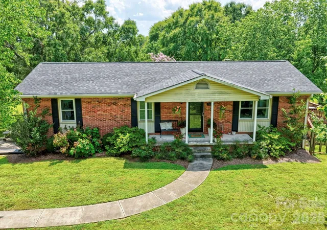 Photo 2 of Single family home for sale at 7220 Pharr Ml Rd, Harrisburg, NC 28075 | MLS# 4415301 | Listing updated on 2026-09-15