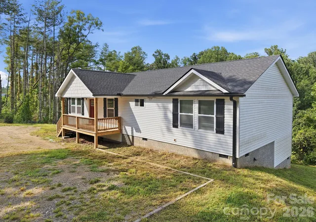 Photo 1 of Single family home for sale at 7 Greenridge Rd, Weaverville, NC 28787 | MLS# 4415328 | Listing updated on 2026-09-24