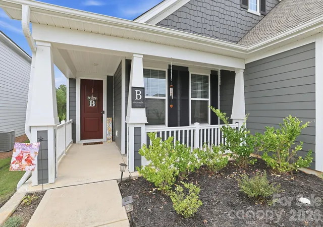 Photo 4 of Single family home for sale at 3038 Tr Meadow Ct, York, SC 29745 | MLS# 4415710 | Listing updated on 2026-10-01