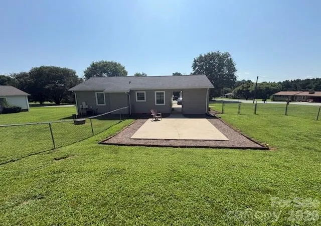 Photo 2 of Single family home for sale at 101 Apple Hl Dr #1, Shelby, NC 28152 | MLS# 4415792 | Listing updated on 2026-09-10