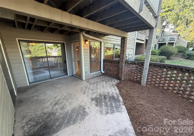 Listing Photo 5 - Condo for sale in building located at 1612 Sharon Rd W, Charlotte, NC 28210 - Unit #61