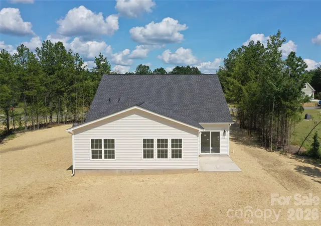 Photo 3 of Single family home for sale at 3111 Meadowcrest Dr, Clover, SC 29710 | MLS# 4415987 | Listing updated on 2026-09-29