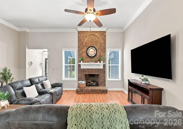 Photo 3 of Single family home for sale at 106 Webbed Ft Rd, Mooresville, NC 28117 | MLS# 4416003 | Listing updated on 2026-09-21