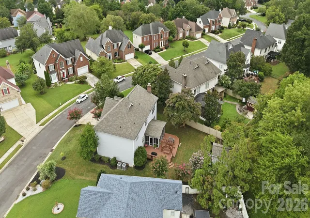 Photo 3 of Single family home for sale at 12415 Oakbriar Ln, Charlotte, NC 28273 | MLS# 4416011 | Listing updated on 2026-09-22