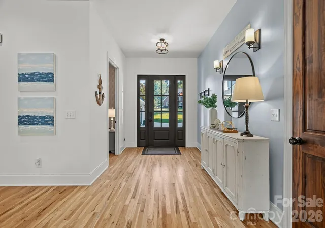 Photo 3 of Single family home for sale at 160 Malibu Rd, Mooresville, NC 28117 | MLS# 4416050 | Listing updated on 2026-10-03