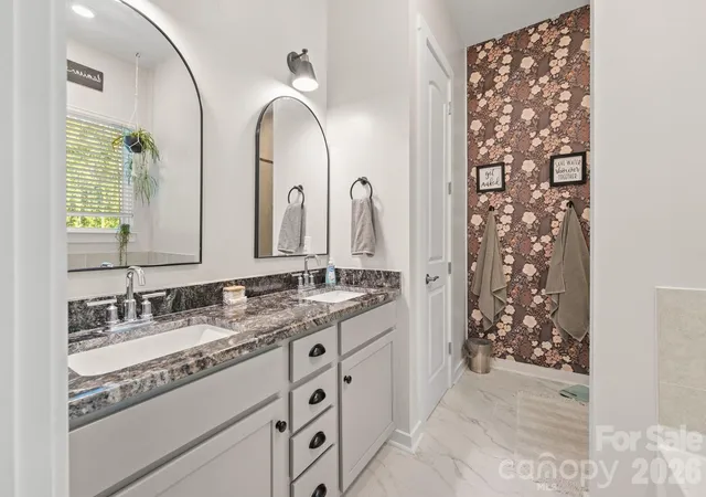 Photo 3 of Single family home for sale at 4298 Brandy Crk Ct, Clover, SC 29710 | MLS# 4416372 | Listing updated on 2026-09-21