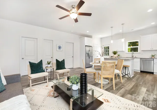 Photo 3 of Single family home for sale at 613 E Ratchford Ave, Gastonia, NC 28054 | MLS# 4416409 | Listing updated on 2026-09-14