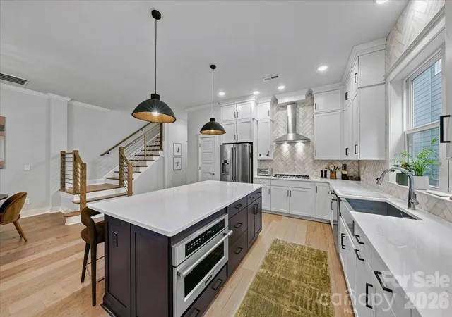 Photo 4 of Townhouse for sale at 1233 Drummond Ave, Charlotte, NC 28205 | MLS# 4416426 | Listing updated on 2026-09-11