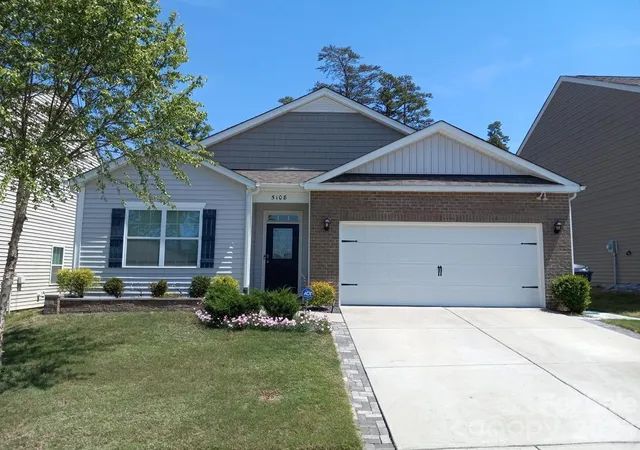 Photo 1 of Single family home for sale at 5108 Briscoe Dr, Charlotte, NC 28214 | MLS# 4416752 | Listing updated on 2026-09-14
