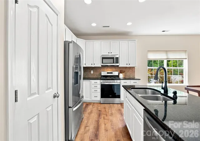 Photo 4 of Single family home for sale at 224 Morning Dew Ln, Mount Holly, NC 28120 | MLS# 4416799 | Listing updated on 2026-10-06