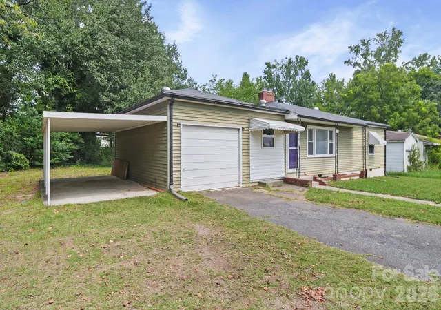 Photo 3 of Single family home for sale at 208 Clancy St, Salisbury, NC 28147 | MLS# 4416919 | Listing updated on 2026-10-14