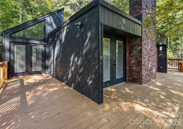Photo 2 of Single family home for sale at 320 Never Mountain Rd, Taylorsville, NC 28681 | MLS# 4416948 | Listing updated on 2026-09-13