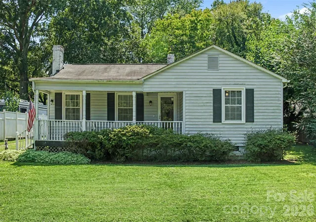Single family home for sale at 210 N Beaver St, Landis, NC 28088 | MLS# 4417048
