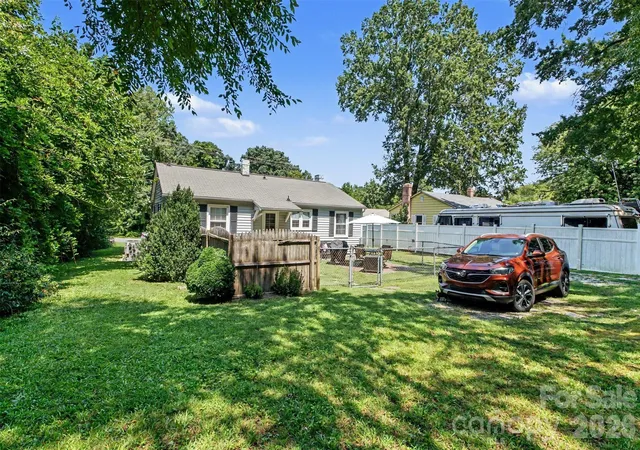 Photo 27 of Single family home for sale at 210 N Beaver St, Landis, NC 28088 | MLS# 4417048 | Listing updated on 2026-09-25