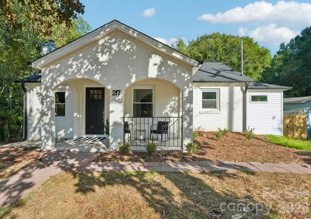 Photo 1 of Single family home for sale at 217 Rehobeth Rd, Waxhaw, NC 28173 | MLS# 4417456 | Listing updated on 2026-09-27