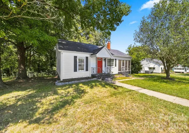 Photo 2 of Single family home for sale at 3226 Anderson St, Claremont, NC 28610 | MLS# 4417617 | Listing updated on 2026-10-06