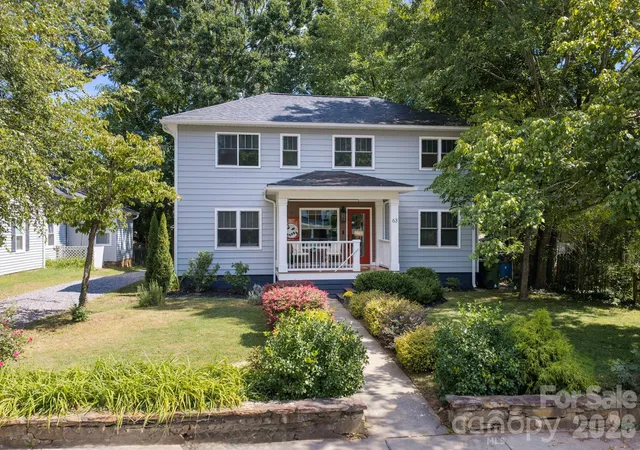 Photo 2 of Single family home for sale at 63 Westwood Pl, Asheville, NC 28806 | MLS# 4417640 | Listing updated on 2026-09-15