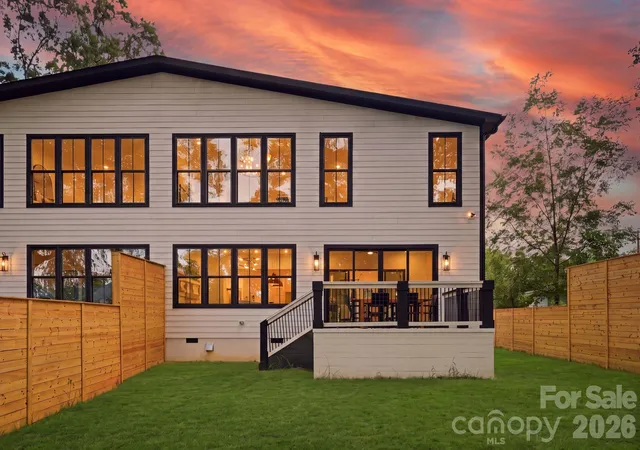 Photo 2 of Townhouse for sale at 4538 Craig Ave, Charlotte, NC 28211 | MLS# 4417719 | Listing updated on 2026-10-03