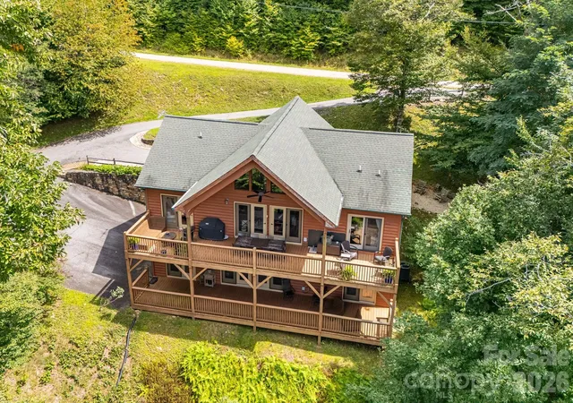 Photo 2 of Single family home for sale at 32 Zebulon Ln, Mars Hill, NC 28754 | MLS# 4417951 | Listing updated on 2026-09-15