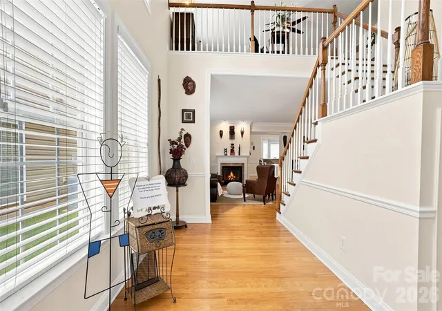 Photo 3 of Single family home for sale at 4409 Squirrel Trail Ln, Charlotte, NC 28269 | MLS# 4417960 | Listing updated on 2026-09-26