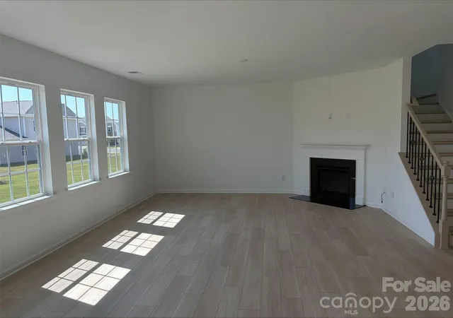 Photo 3 of Single family home for sale at 2117 Morning Gold Dr, Maiden, NC 28650 | MLS# 4418109 | Listing updated on 2026-09-24