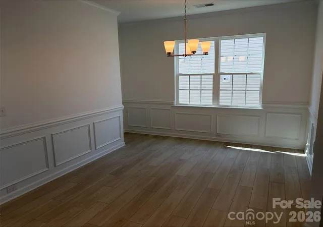 Photo 3 of Single family home for sale at 2117 Morning Gold Dr, Maiden, NC 28650 | MLS# 4418109 | Listing updated on 2026-10-09