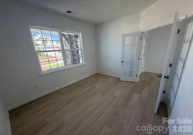 Photo 4 of Single family home for sale at 2117 Morning Gold Dr, Maiden, NC 28650 | MLS# 4418109 | Listing updated on 2026-10-09