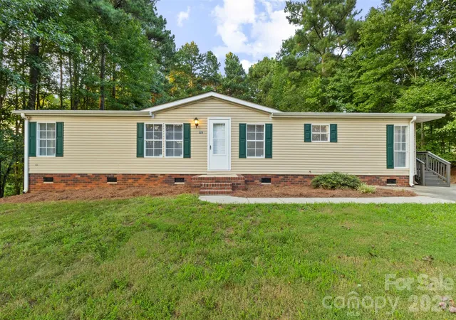Photo 2 of Single family home for sale at 223 Ridge Crk Dr, Troutman, NC 28166 | MLS# 4418175 | Listing updated on 2026-09-11