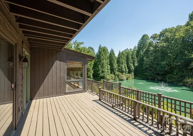 Photo 4 of Single family home for sale at 20 Spring Lake Dr, Mills River, NC 28759 | MLS# 4418364 | Listing updated on 2026-09-11