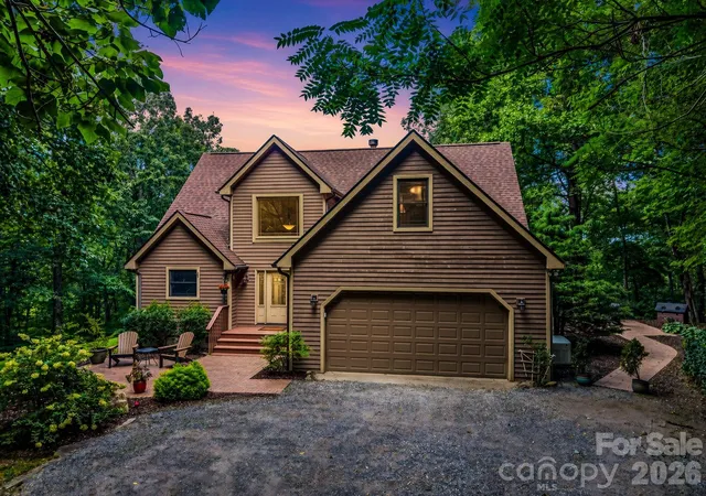 Photo 1 of Single family home for sale at 121 Mitchell View Dr, Old Fort, NC 28762 | MLS# 4418432 | Listing updated on 2026-09-23