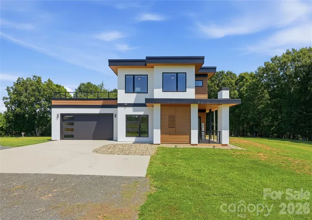 Photo 2 of Single family home for sale at 32492 Hugh Rd, Albemarle, NC 28001 | MLS# 4418443 | Listing updated on 2026-09-14