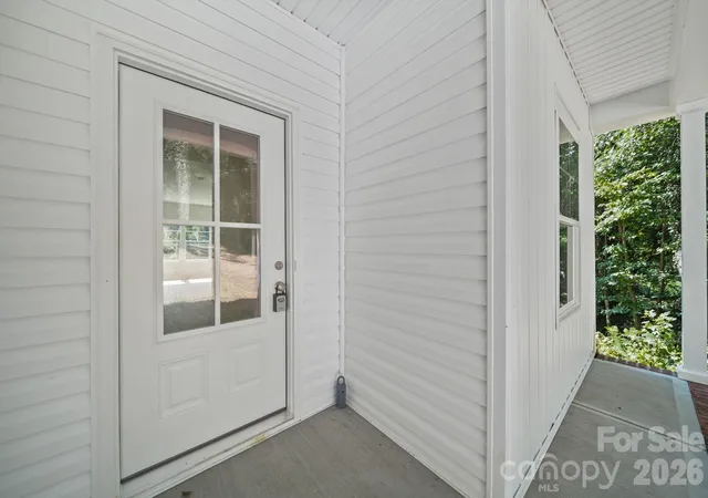 Photo 2 of Single family home for sale at 203 Hermitage Ct, Shelby, NC 28150 | MLS# 4418450 | Listing updated on 2026-09-15