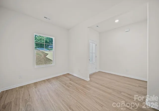 Photo 4 of Single family home for sale at 203 Hermitage Ct, Shelby, NC 28150 | MLS# 4418450 | Listing updated on 2026-09-15