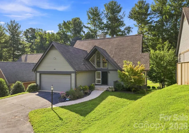 Photo 2 of Condo for sale at 155 Winding Meadows Dr, Flat Rock, NC 28731 | MLS# 4418480 | Listing updated on 2026-10-05