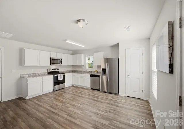 Photo 4 of Single family home for sale at 181 Four Andrews Dr, Harmony, NC 28634 | MLS# 4418501 | Listing updated on 2026-09-26