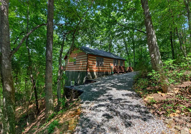 Photo 3 of Single family home for sale at 50 Cherokee Ln #3, Swannanoa, NC 28778 | MLS# 4418534 | Listing updated on 2026-09-11