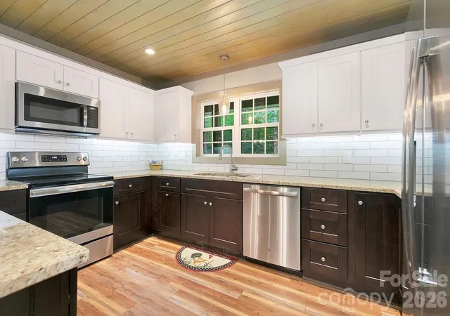 Photo 3 of Single family home for sale at 503 Cliff Ridge Dr, Cleveland, SC 29635 | MLS# 4418547 | Listing updated on 2026-09-23