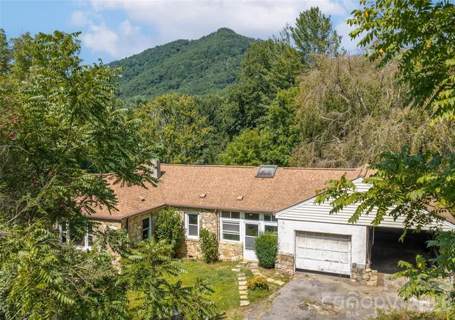 Photo 2 of Single family home for sale at 48 & 49 Cedar Mountain Rd, Asheville, NC 28803 | MLS# 4418594 | Listing updated on 2026-09-12