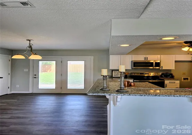 Photo 3 of Sale Pending at 11318 Treebark Dr, Pineville, NC 28134 | MLS# 4418621 | Listing updated on 2026-09-29