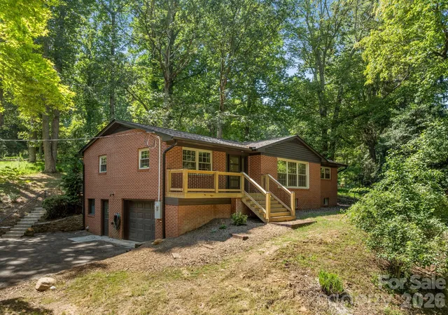 Photo 3 of Single family home for sale at 340 School Rd, Asheville, NC 28806 | MLS# 4418622 | Listing updated on 2026-10-05