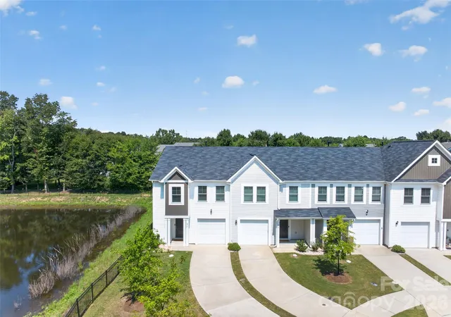 Photo 3 of Townhouse for sale at 276 Briana Marie Wy, Indian Trail, NC 28079 | MLS# 4418650 | Listing updated on 2026-10-07