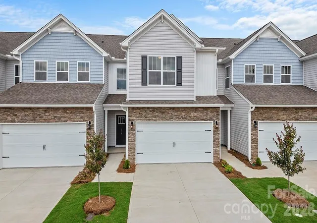 Photo 1 of Townhouse for sale at 135 Sugg Trl, Weaverville, NC 28787 | MLS# 4418655 | Listing updated on 2026-09-28